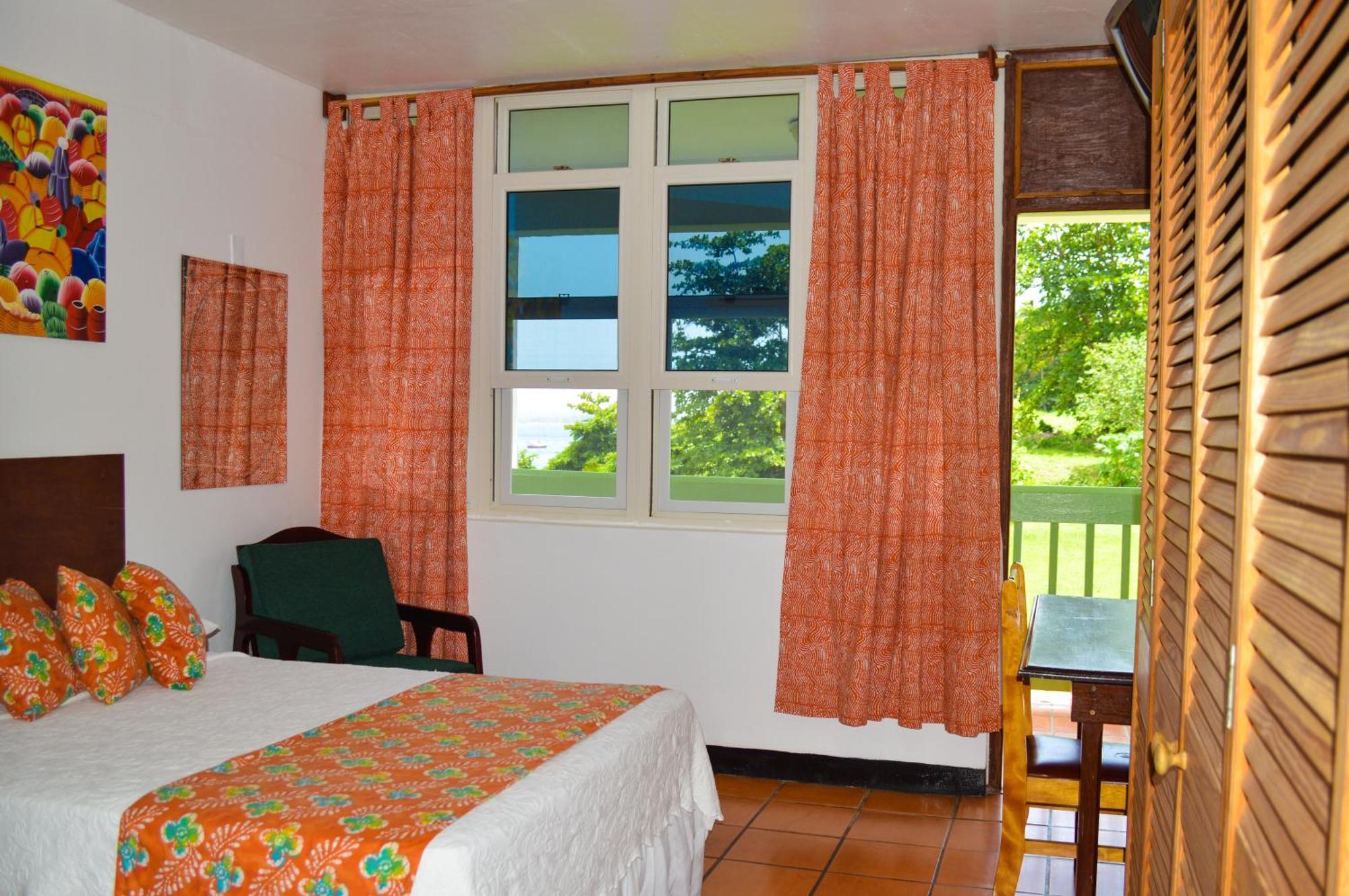 Portsmouth Beach Hotel Экстерьер фото